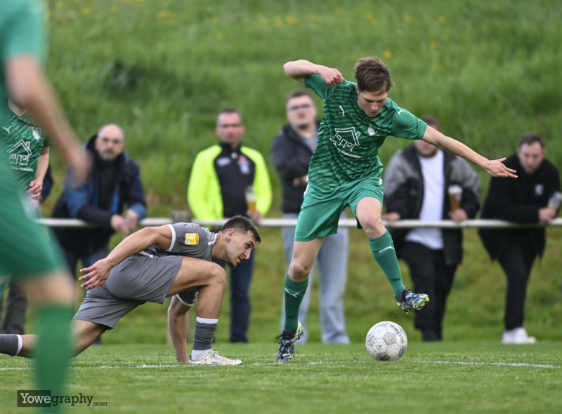 Pokal FSV Pfordt - SV Steinbach: Justus Flach gegen Dennis Reichmann