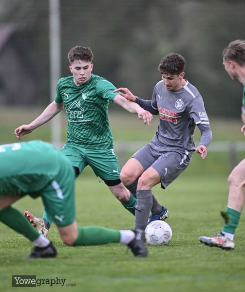 Pokal FSV Pfordt - SV Steinbach: Simon Schlosser gegen Leon Wittke