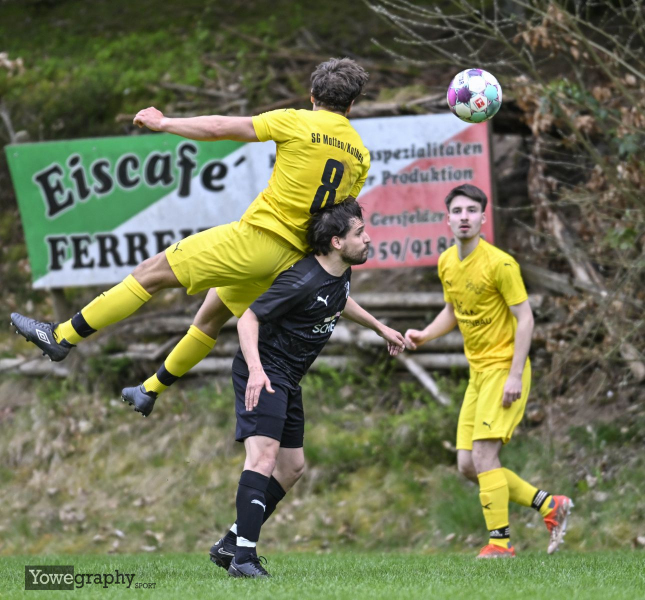 SG Rönshausen - SG Motten Kothen: Tom Kreiß gegen Luis Fernando Castro-Alvarez