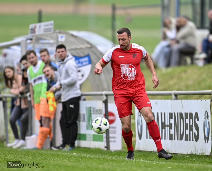 13_Yowegraphy_Jonas_Wenzel_250421_YZ99301