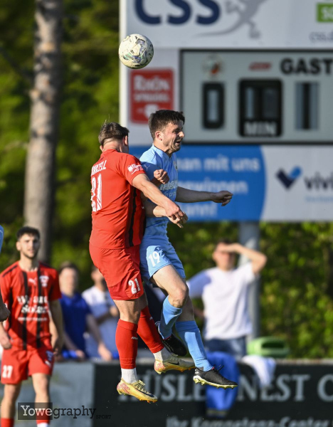 Pokal TSV Künzell - SG Bronnzell: Tim Weber gegen Franz Jestädt