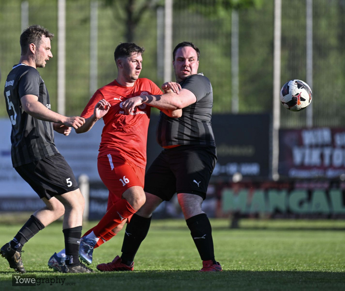 SG Bronnzell II - TSV Künzell II: Erdem Durdu gegen Max Bodes