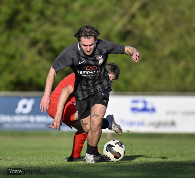 SG Bronnzell II - TSV Künzell II: Fabio Diegelmann gegen Aron Loui Jahn
