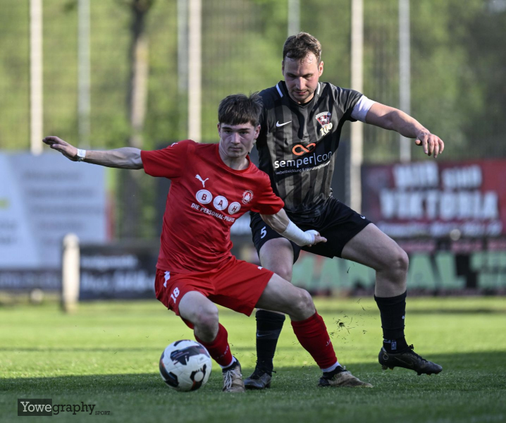 SG Bronnzell II - TSV Künzell II: Moritz Kibler gegen David Böhne
