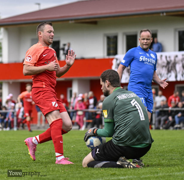 25_Yowegraphy_Jonas_Wenzel_250504_YZ97691