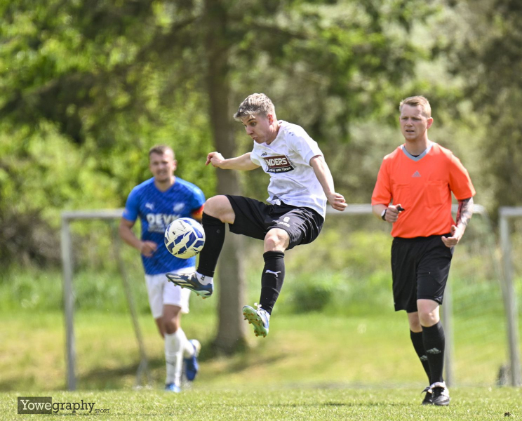 11_Yowegraphy_Jonas_Wenzel_250511_YZ97666