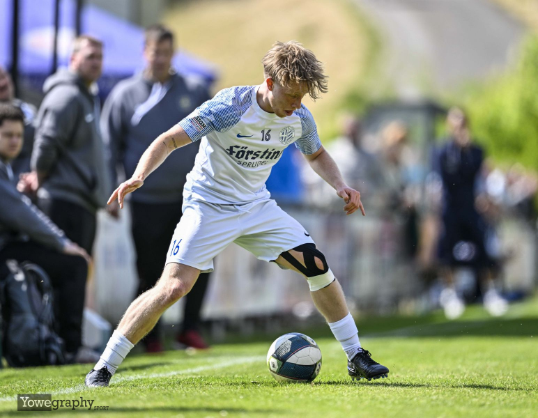 Hünfelder SV - TuS Hornau: Jonas Simon