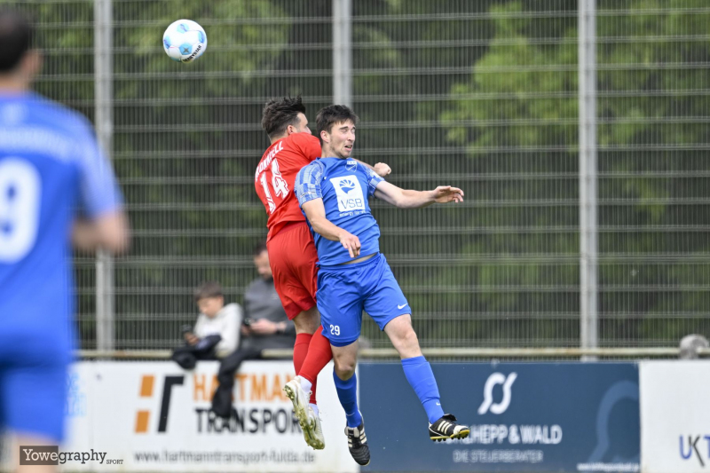 SG Bronnzell - TSG Sandershausen: Jonathan Mogck gegen Jan Niklas Jordan