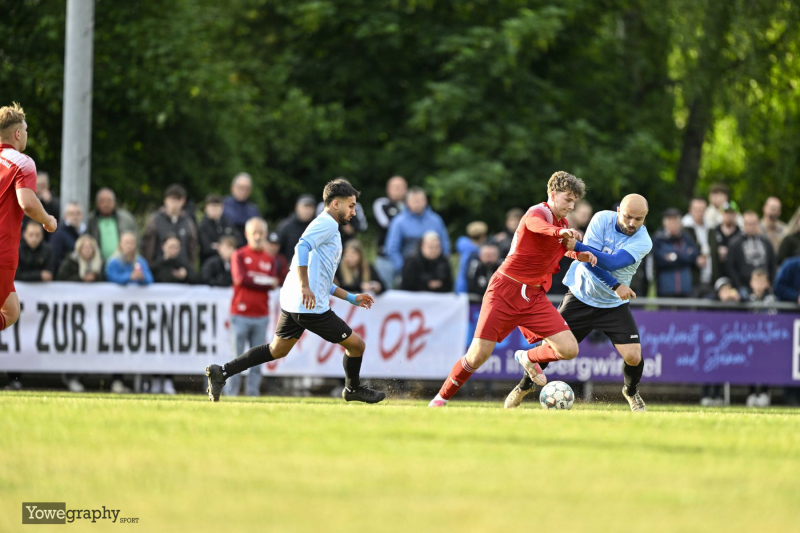 SG Schlüchtern - SG Oberzell Züntersbach: Nico Jäckel gegen Darko Lazarevski