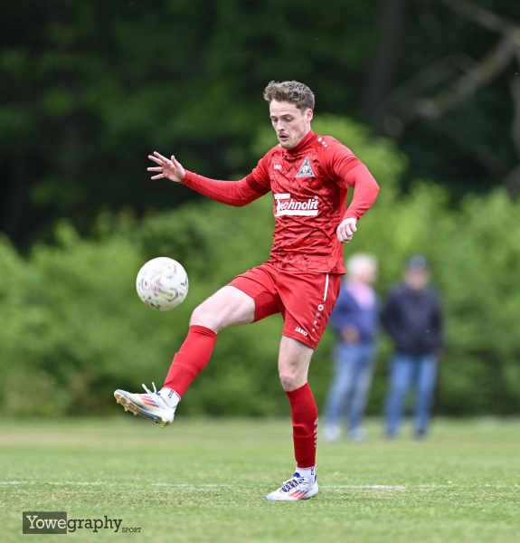 TSV Künzell - SV Großenlüder: Henrim Ziegler