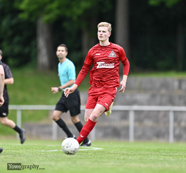 TSV Künzell - SV Großenlüder: Hendrik Auth