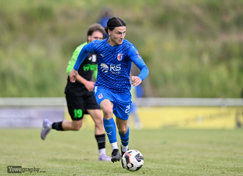 SG Barockstadt II - SV Neuhof: Merlin Poch