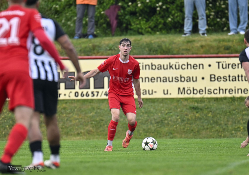 SV Hofbieber - TSG Bebra: Julian von Keitz