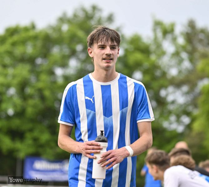 32_Yowegraphy_Jonas_Wenzel_250531_YZ95520