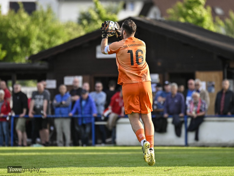 45_Yowegraphy_Jonas_Wenzel_250602_YZ93021