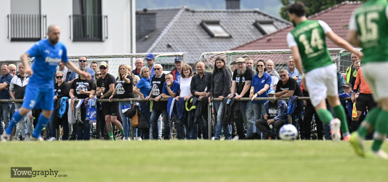 25_Yowegraphy_Jonas_Wenzel_250609_YZ99248