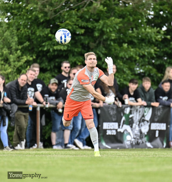 63_Yowegraphy_Jonas_Wenzel_250609_YZ99711