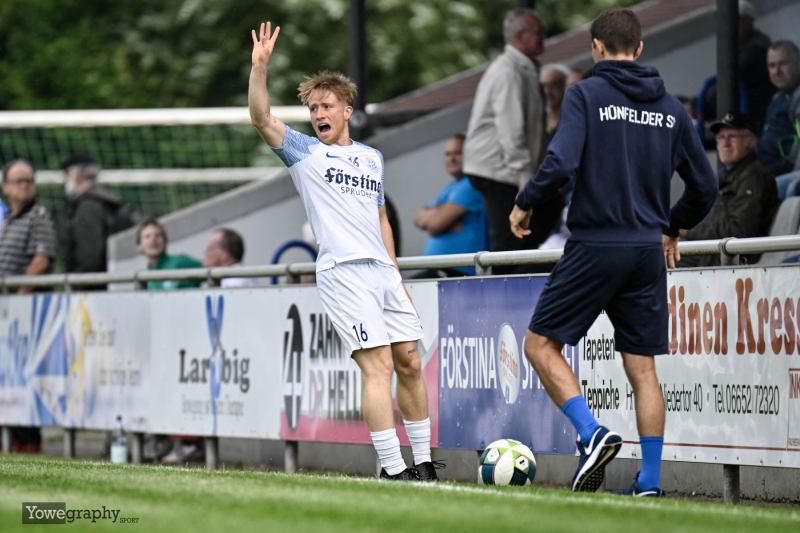 Hünfelder SV - SG Barockstadt: Jonas Simon