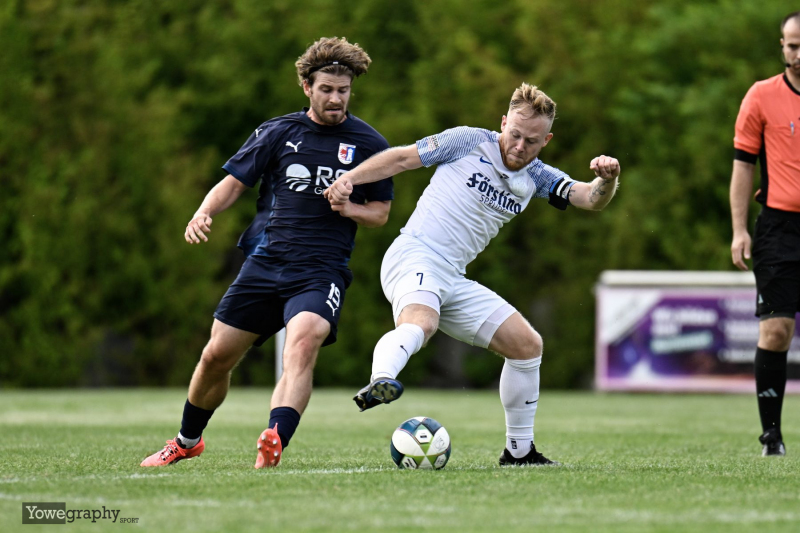 Hünfelder SV - SG Barockstadt: David Siebert gegen Marcel Dücker
