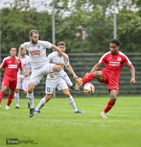 SG Johannesberg - SV Steinbach: Simon Henninghausen gegen Chris-Rhodrey Kamdem