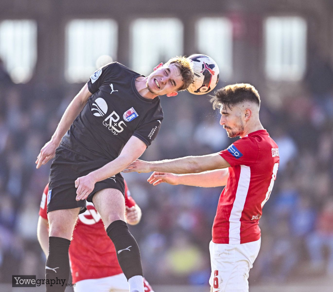 SG Barockstadt - Offenbacher Kickers: Moritz Dittmann gegen Daniel Dejanovic