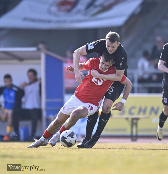 SG Barockstadt - Offenbacher Kickers: Jan Urbich gegen Marius Grösch