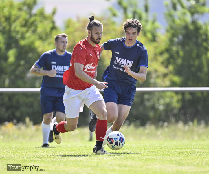 Spvgg Bimbach - SV Maberzell: Dejan Sebastian Zvekic gegen Nils Krönung