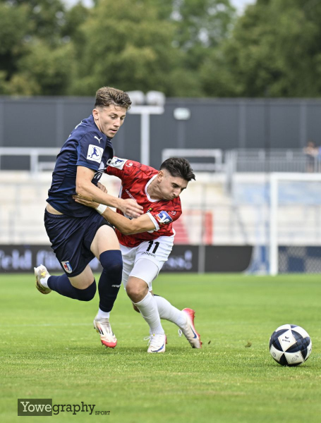 SG Barockstadt - TSG Balingen: Arlind Iljazi gegen Pedro Almeida Morais