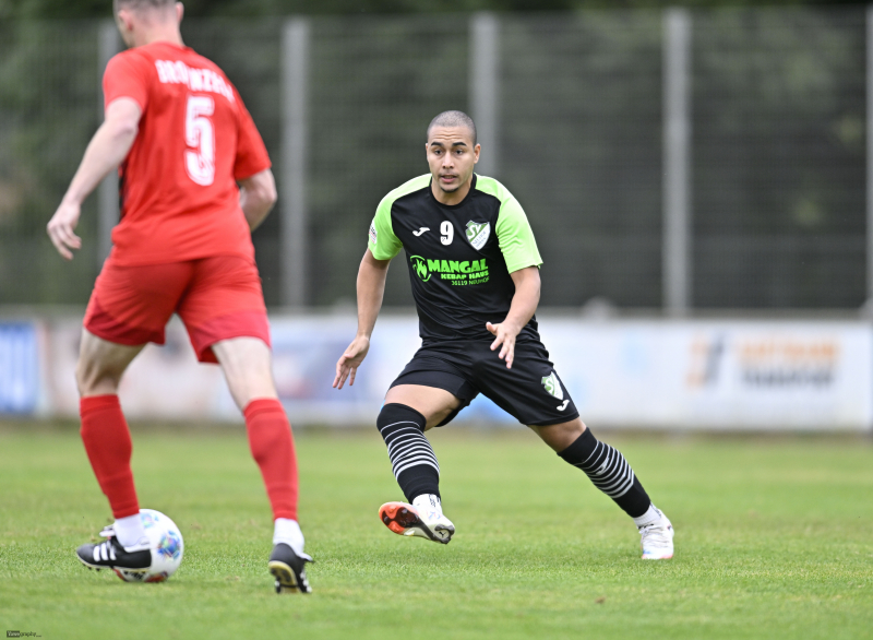 SG Bronnzell - SV Neuhof: Alberto De Souza SantAnna Silva