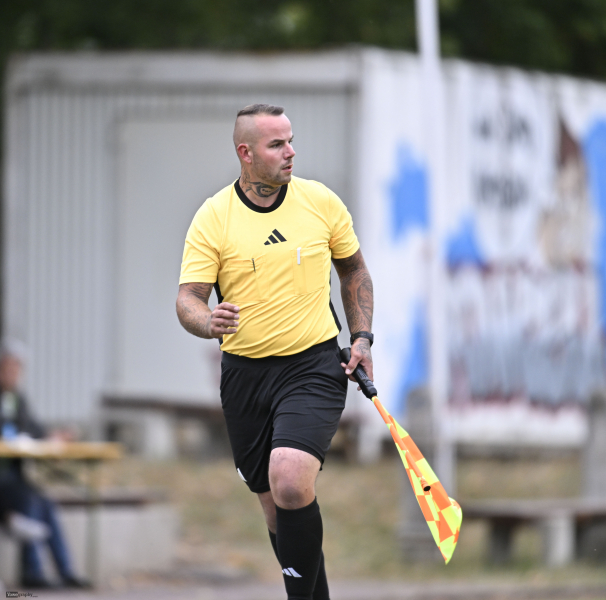 SG Bronnzell - SV Neuhof: Marcel Schlosser