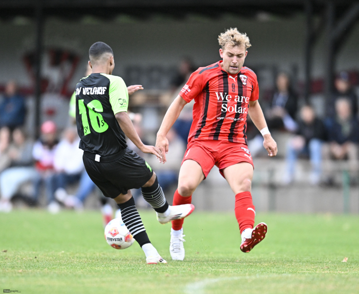 SG Bronnzell - SV Neuhof: Pyerre De Oliveira Linhares gegen Linus Gaube