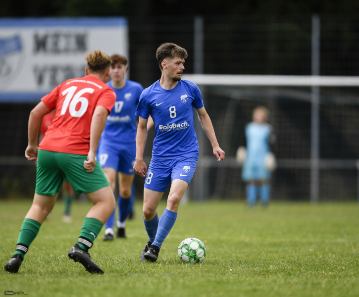 FSV Thalau II - SG Künzell III Bachrain II: Vincent Bohn