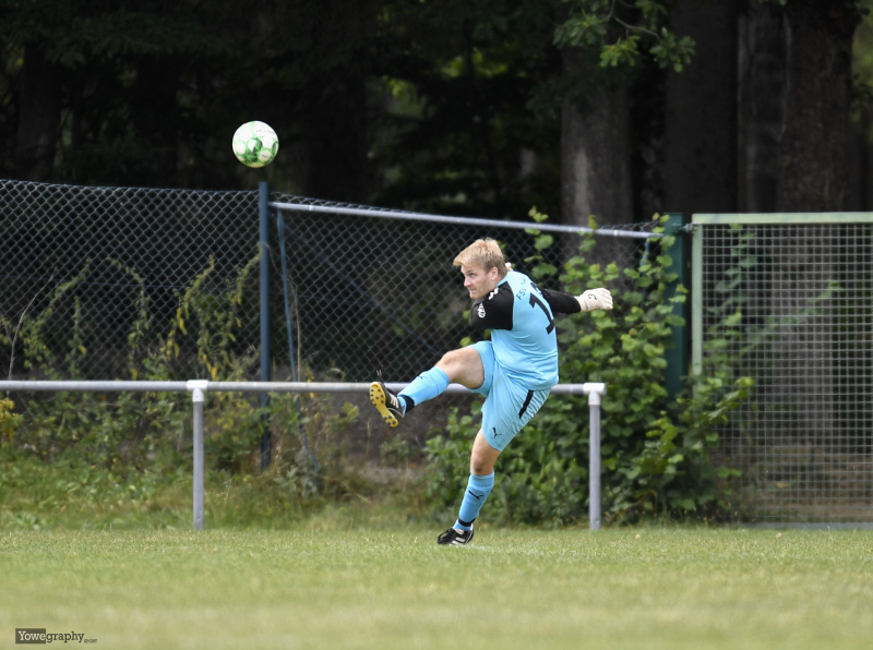 FSV Thalau II - SG Künzell III Bachrain II: Robin Sauer