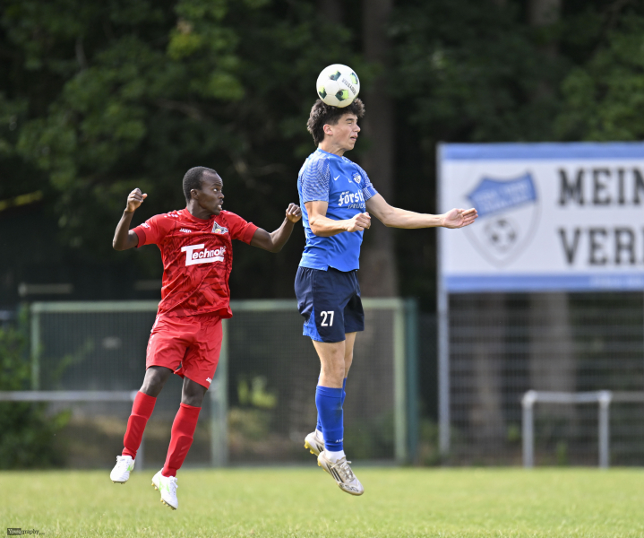 FSV Thalau - SV Großenlüder: Tinotenda Phiri gegen Noah Löhmer