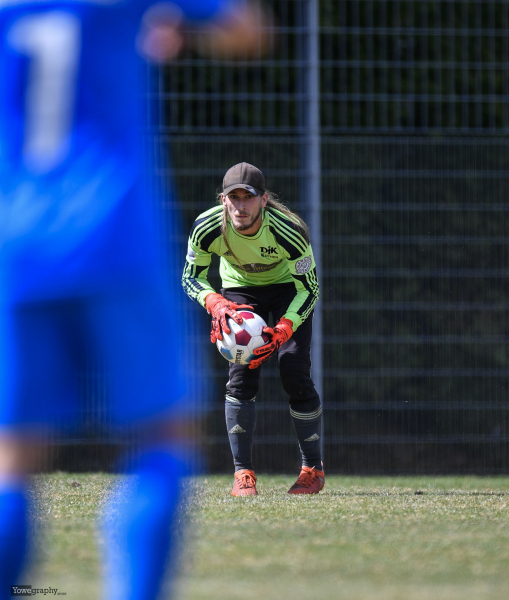 TSV Neuenberg II - SC Motten II: Lukas Kömpel