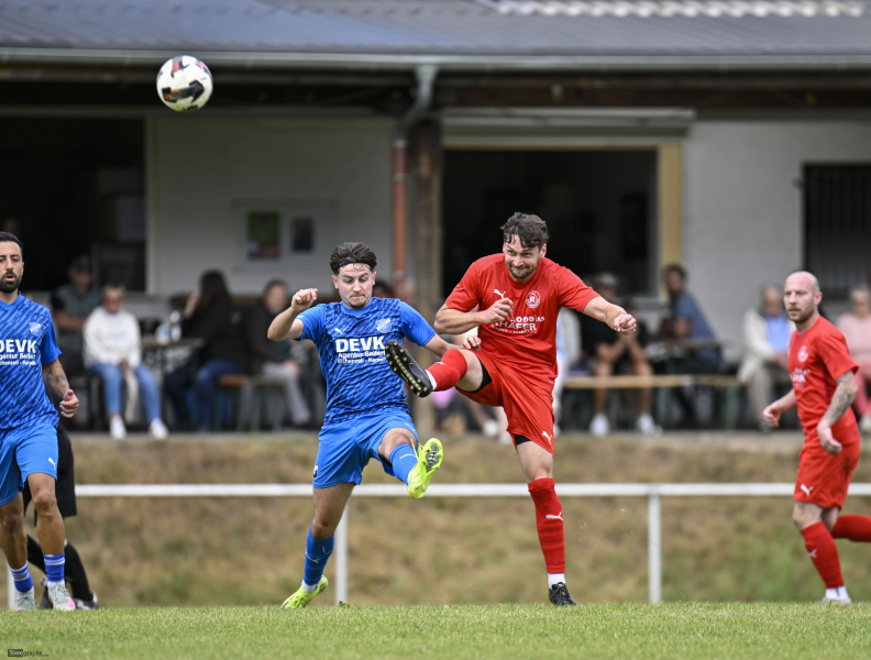 TSV Rothemann - SG Kerzell: Moritz Günther gegen Patrick Kennel