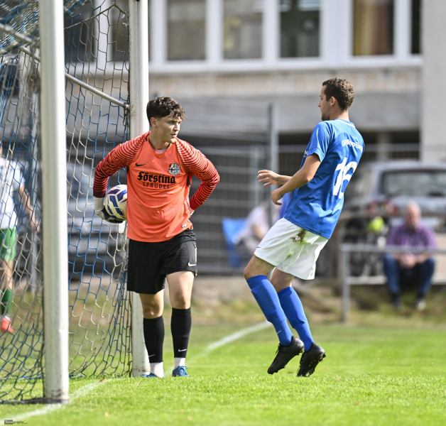TSV Weyhers - TSG Lütter: Marius Arnold gegen Leon Rüther
