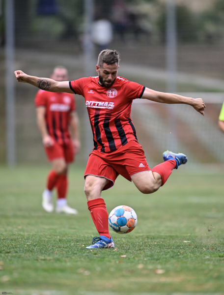 KSV Niesig gegen SG Kerzell II Löschenrod II: Felix Baldauf