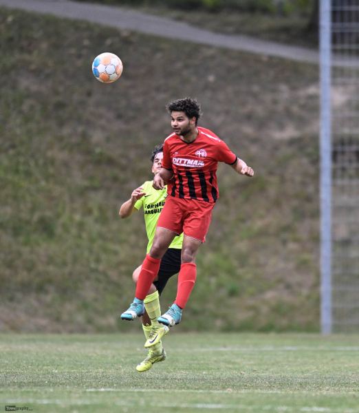 KSV Niesig gegen SG Kerzell II Löschenrod II: Brandon Mulumba