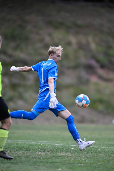 KSV Niesig gegen SG Kerzell II Löschenrod II: Marlon Lomb