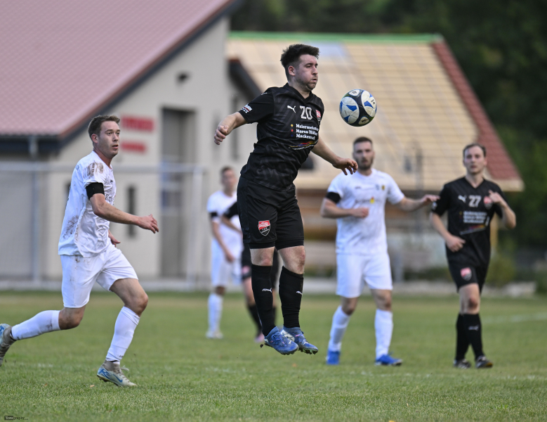 TSG Mackenzell gegen SG Nüsttal Dammersbach: Jakob Grosch
