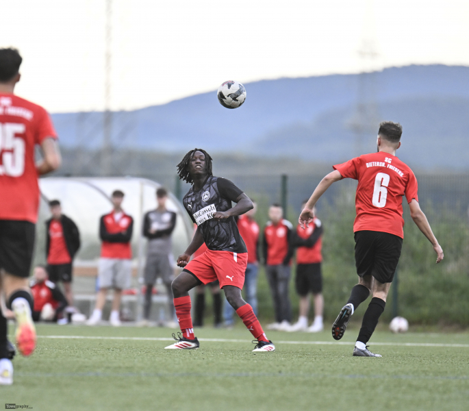TSV Künzell II - SG Dietershausen Friesenhausen: Oliver Schwab