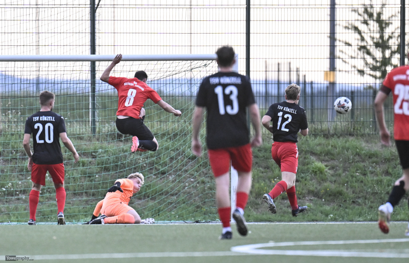 TSV Künzell II - SG Dietershausen Friesenhausen: Leo Schramm TW