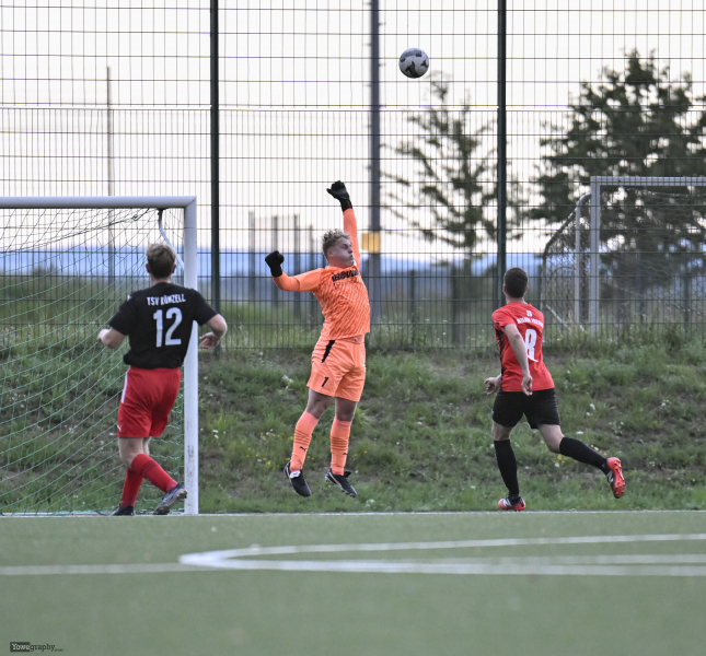 TSV Künzell II - SG Dietershausen Friesenhausen: Leo Schramm