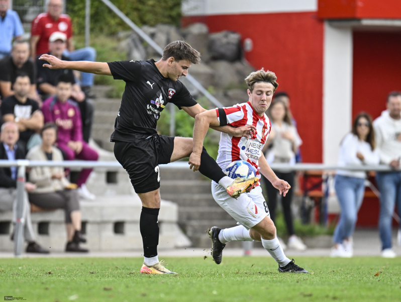 SG Sickels - SG Bronnzell: Tim Weber mit Tim Mielitz