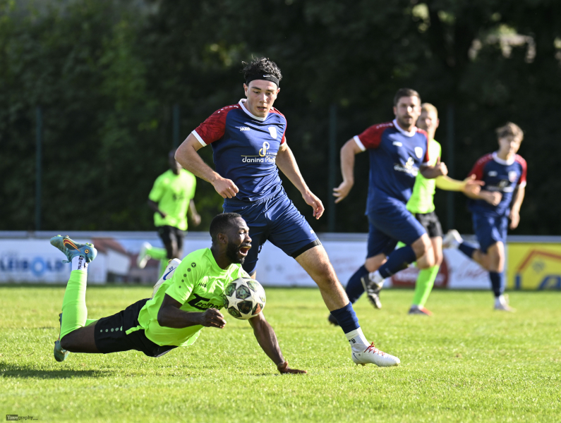 SV Großenlüder - SG Neuenstein: Ibrahim Oussmann gegen Victorien Severin Banlog Mvondo