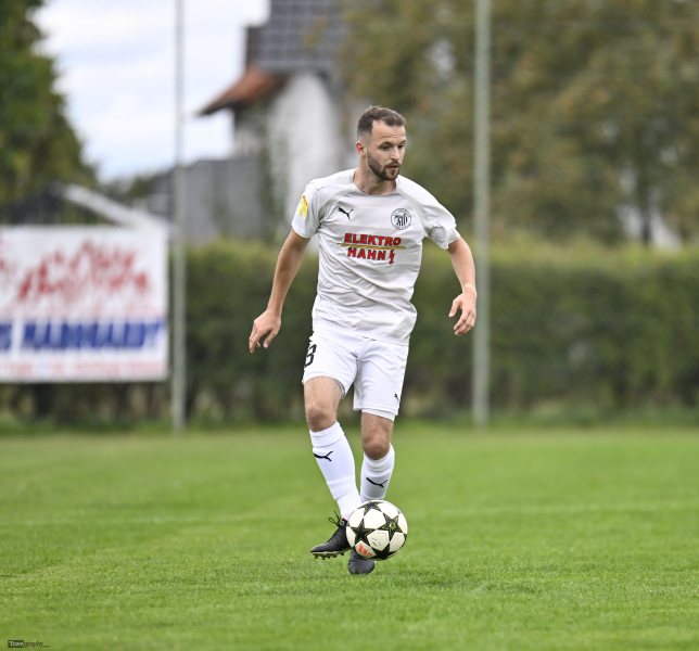 SV Hofbieber - SV Steinbach: Simon Henninghausen