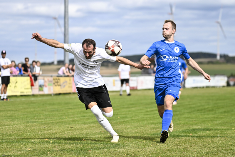SV Wölf - SV Großentaft: Vedat Sadiki gegen  Marcel Michel