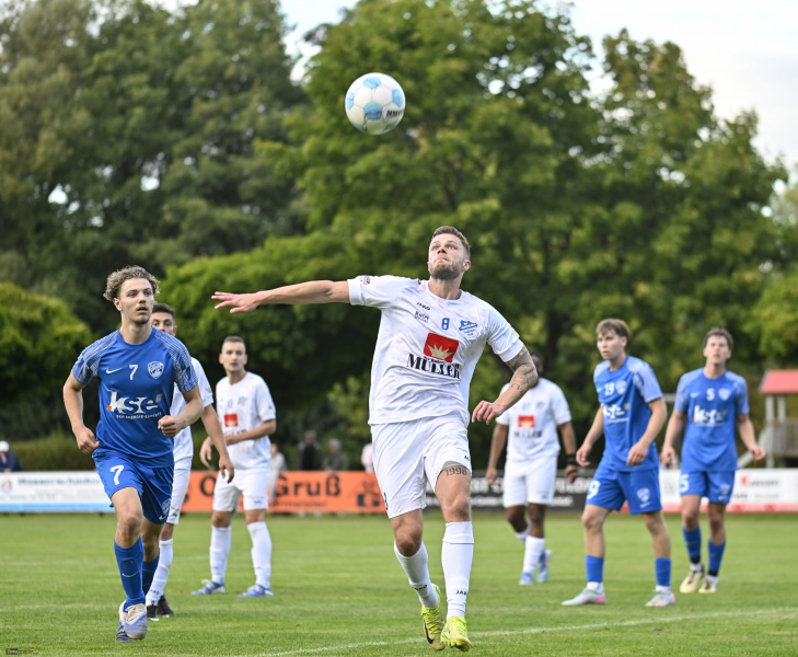 FC Eichenzell - SV Flieden: Jonas Hilgenberg