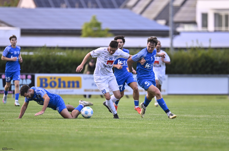 FC Eichenzell - SV Flieden: Lukas Marvin Friedrich gegen Jonas nitz
